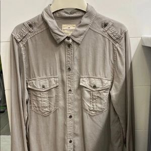 American eagle boyfriend fit button down